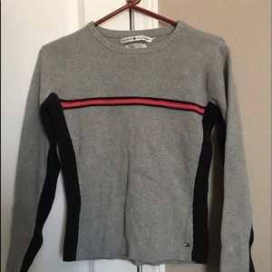Like New Tommy Hilfiger sweater size S